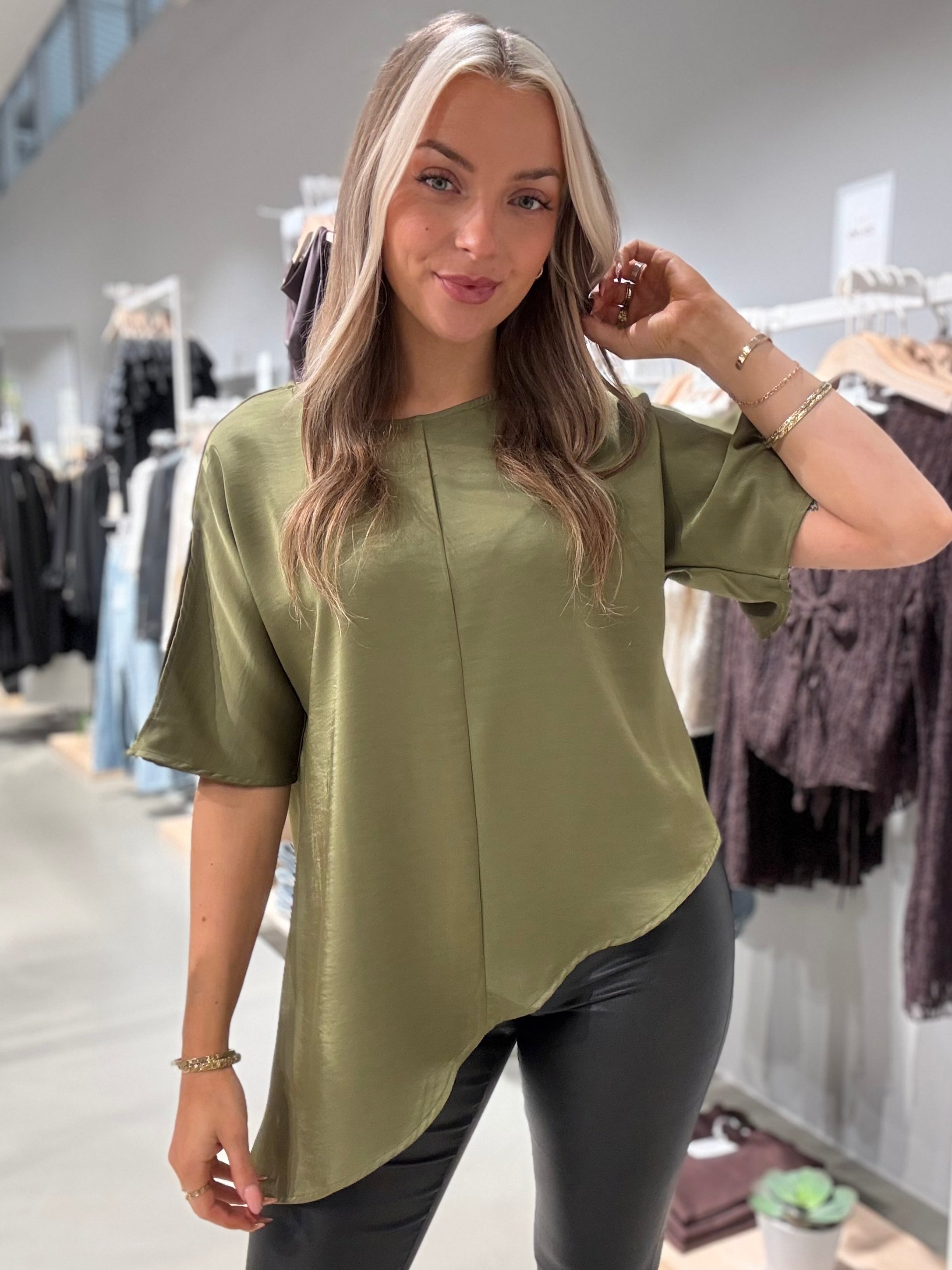 OBJCHILLI Top - Martini Olive